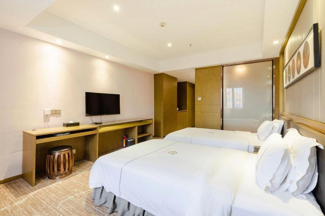 Lnsail Hotel Shenzhen Luohu Port Railway Station Extérieur photo