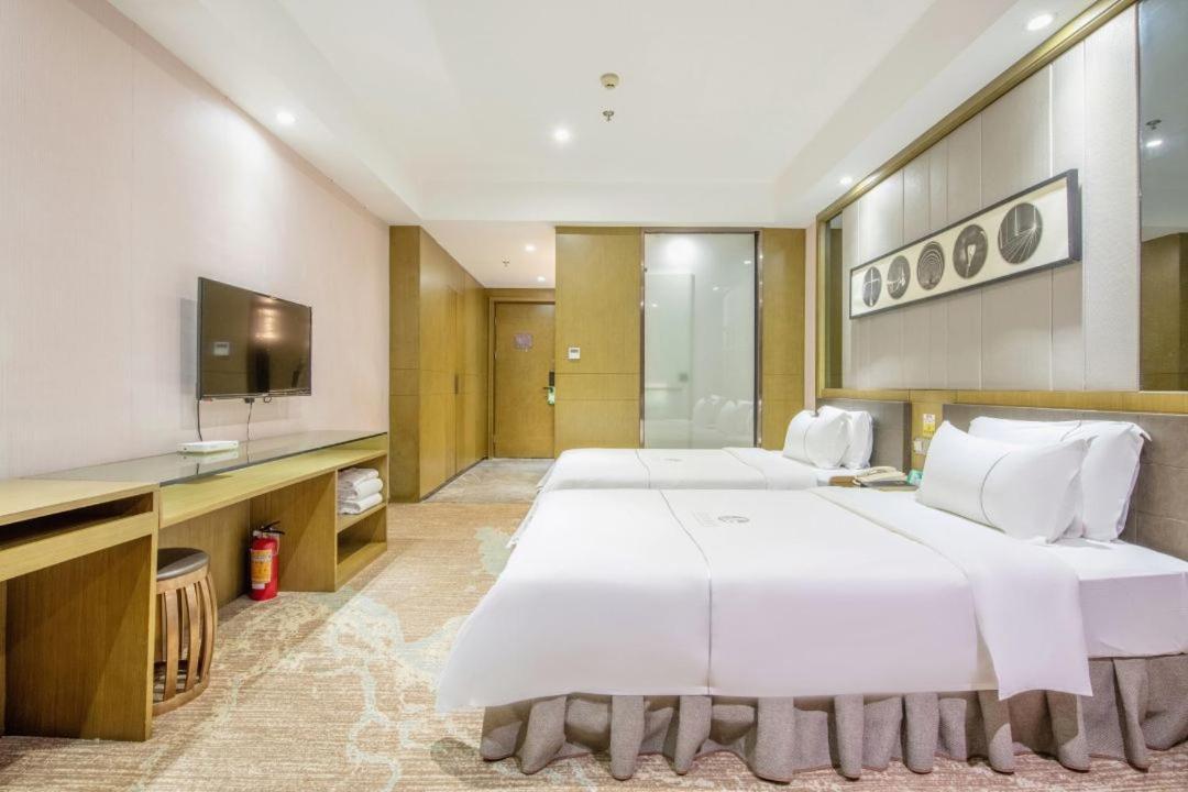 Lnsail Hotel Shenzhen Luohu Port Railway Station Extérieur photo