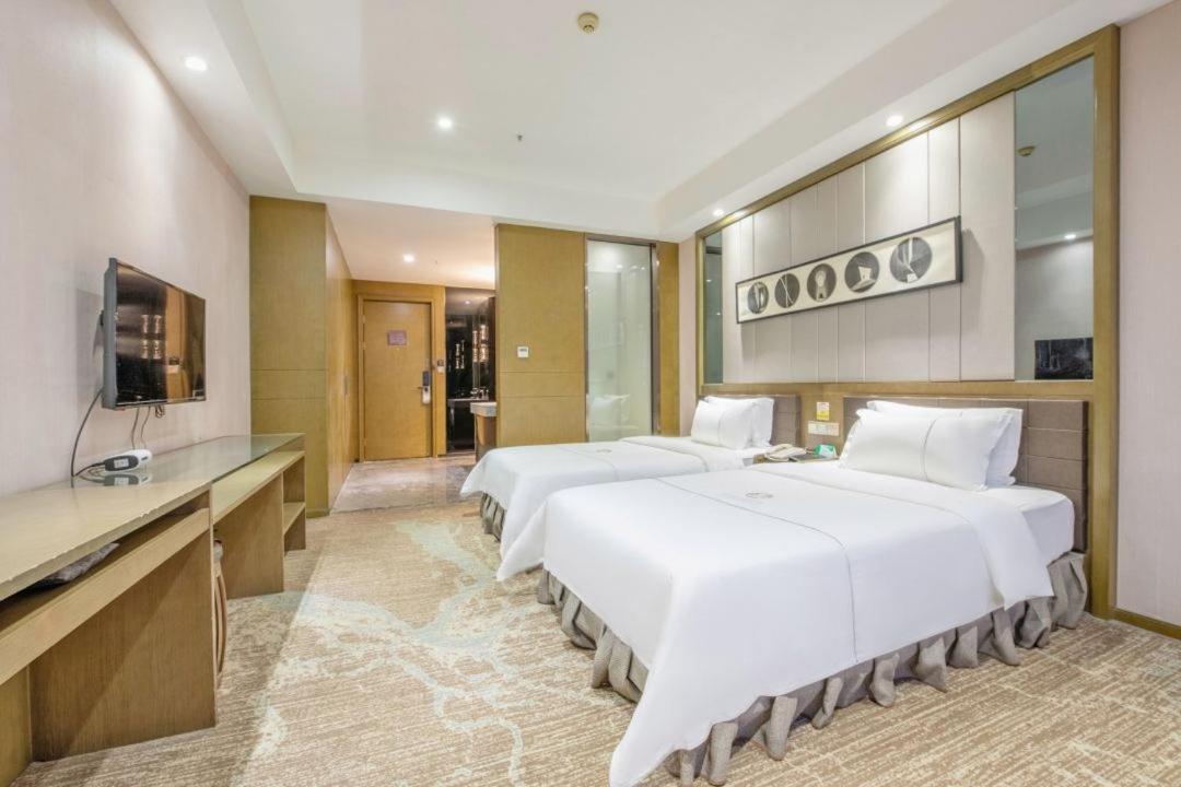 Lnsail Hotel Shenzhen Luohu Port Railway Station Extérieur photo