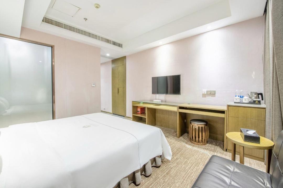 Lnsail Hotel Shenzhen Luohu Port Railway Station Extérieur photo